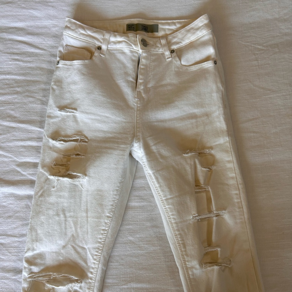 Topshop Moto Jamie High Waisted Distressed White Jean | Color: White | Size: 25